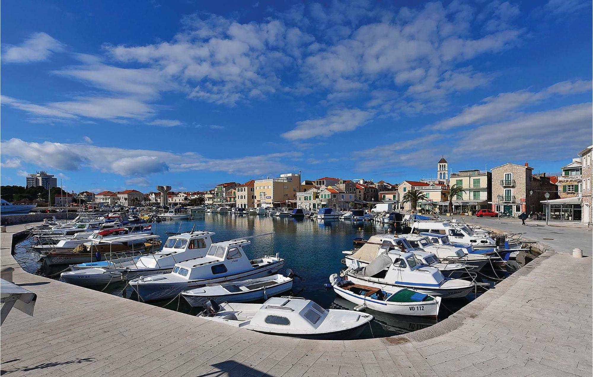Gorgeous Apartment In Vodice With Kitchen Екстериор снимка